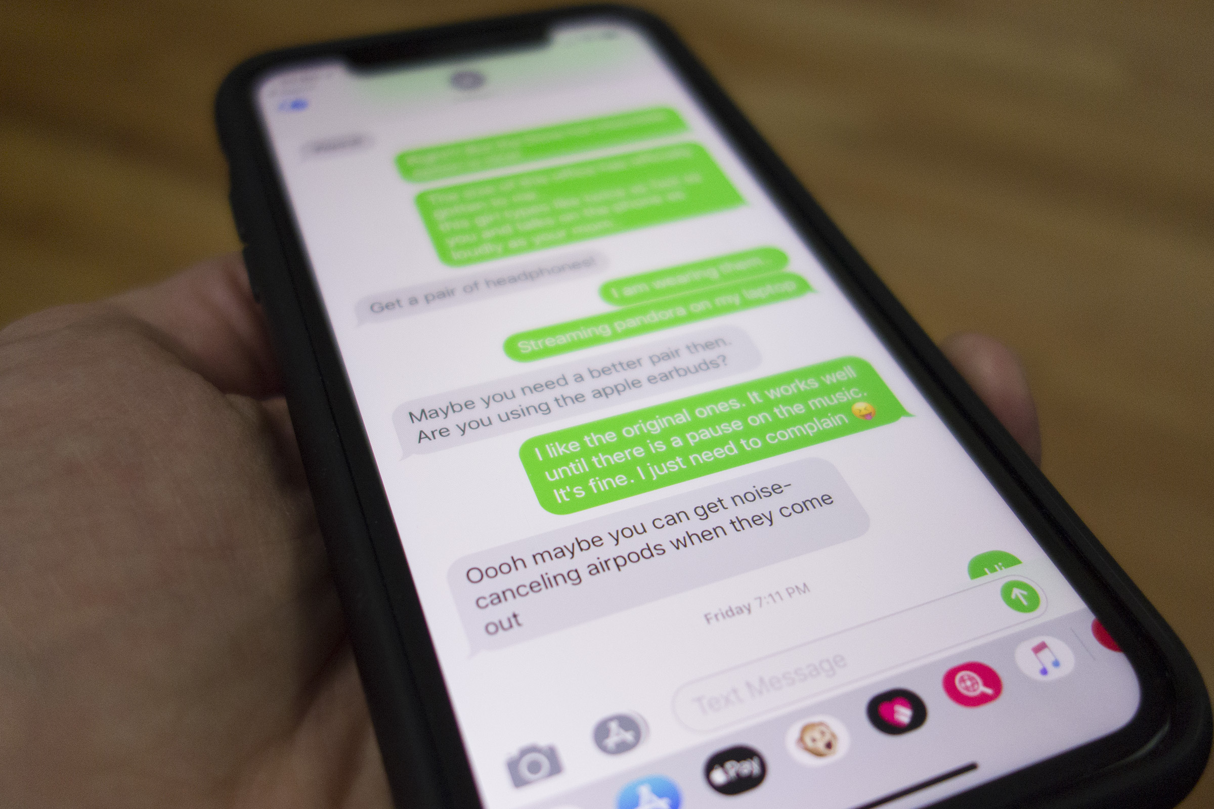 do reactions for imessages on mac